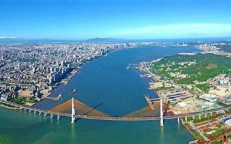 陈鸿宇:汕头要激发内生动力,重点就应落到工业和产业上
